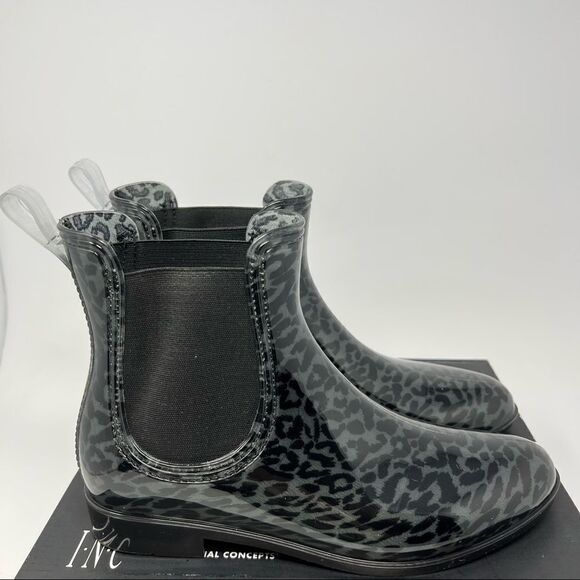 INC Raelynn Rain Boots - Picture 5 of 6